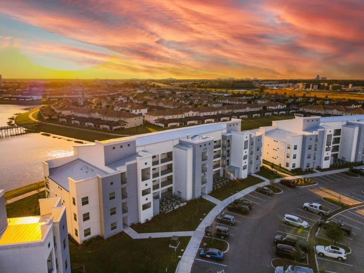 Gorgeous 2Br Lakeview Condo With Waterpark Kissimmee Eksteriør bilde