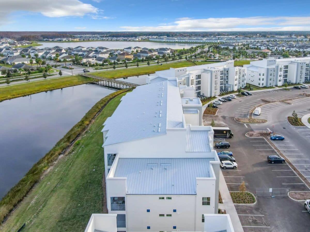 Gorgeous 2Br Lakeview Condo With Waterpark Kissimmee Eksteriør bilde